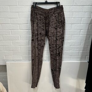 LULULEMON Joggers